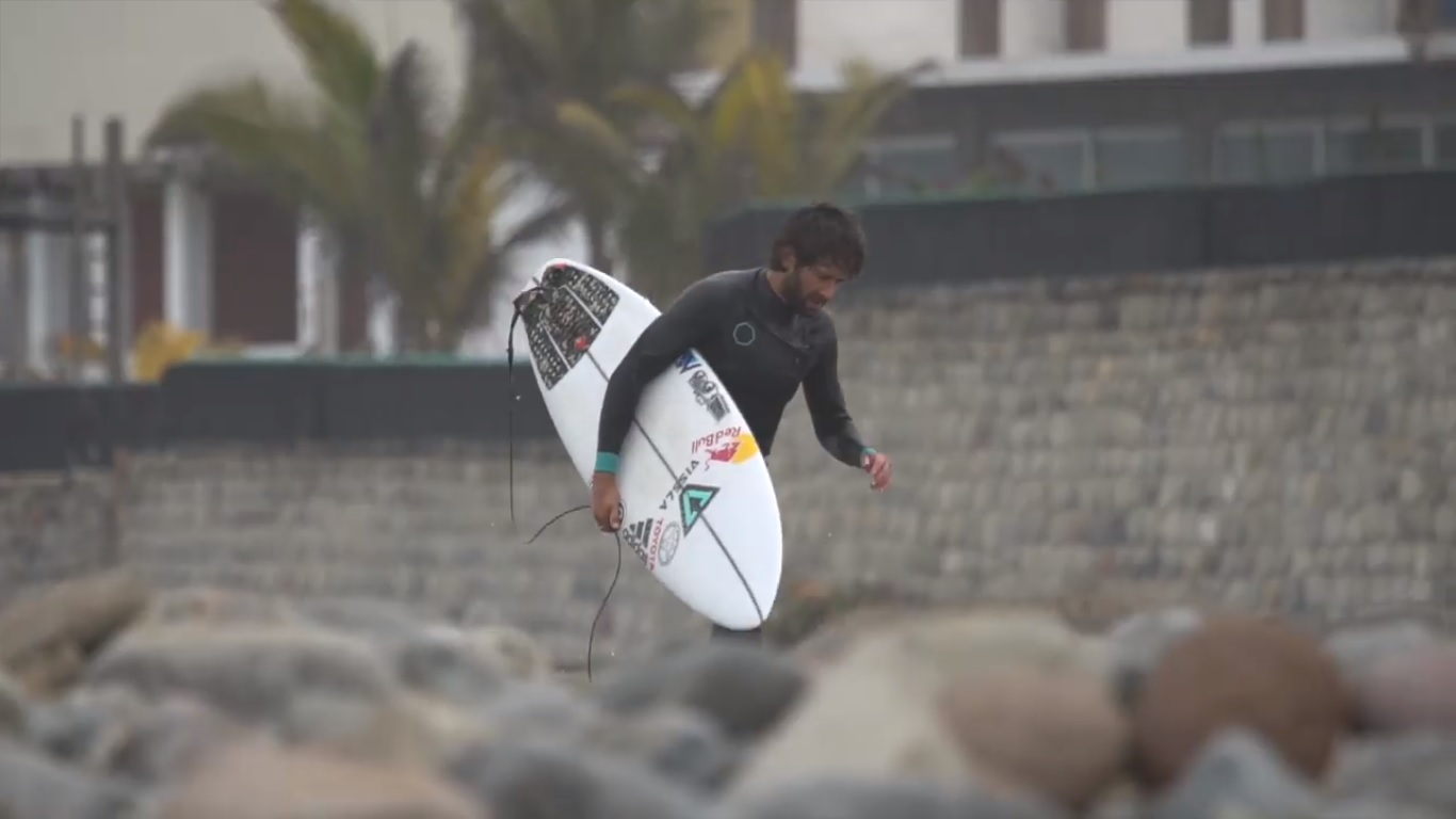 Gabriel Villar&aacute;n agarrando ritmo en el Huayco