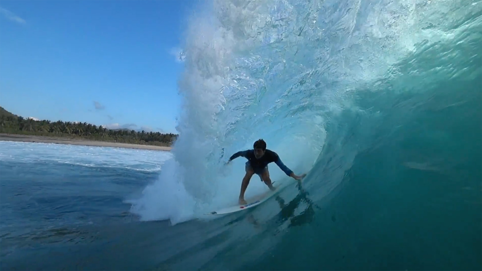 HOLD - Tomas Tudela en Indonesia